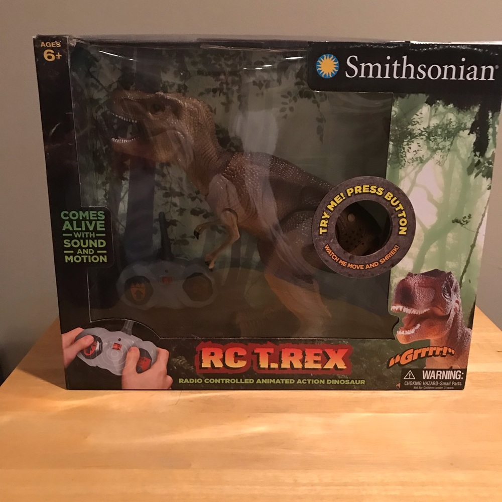 UNUSED IN BOX - Smithsonian RC TRex